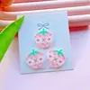 Botones de Manzana Accesorios DIY Botones de Fresa de Dibujos Animados Acrílicos Ropa Zapatos Sombreros Calcetines Accesorios para el Cabello Parches Hechos a Mano para DIY