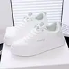 Zapatillas Blancas de Suela Gruesa para Aumentar Altura, Zapatos Casuales Versátiles para Mujer, Nuevas Zapatillas para Mujer Primavera 2026, Zapatillas Deportivas de Moda Estilo Ins, Artículos de Venta Caliente