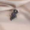 Broche de Coruja Totalmente Cravejado de Diamantes para Mulheres, Alto Padrão, Luxo Leve, Broche de Nicho, Joia Corsage de Animal Cravejada com Diamantes Retrô Atacado