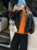 Jaqueta de couro infantil, novo estilo outono 2026, suéter de tricô com capuz para crianças, conjunto de duas peças de jaqueta de couro para crianças maiores, roupas infantis da moda