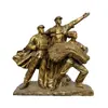 Escultura de Fibra de Vidrio Temática Cultural Roja de Granja Escultura de Figura de Imitación de Cobre Escultura de Guerrero del Ejército Rojo Ejército de Ruta Octava
