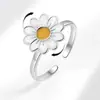 Huajie Amazon Transfronterizo Nuevo Anillo Giratorio con Diseño Único y de Nicho Anillo de Flor de Margarita