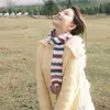 Cachecol Estreito de Tricô Arco-Íris para Mulheres no Outono e Inverno Gramado de Sichuan Ondulado Estilo Literário Pastoral Cachecol com Listras Atmosférico