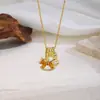 Nuevo Estilo [Hazte Rico al Instante] Collar Colgante Caballo Mecedora Dorado para Mujer, Lujo Ligero, Exquisito, Moderno, Cadena Versátil para Clavícula