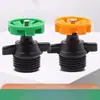 O aspersor rotativo com rosca externa é perfeito para irrigar hortas. É fácil de usar, durável e portátil.