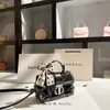 Bolsas Retro Repujadas Dropshipping Otoño e Invierno 2025 Bolsos Cuadrados Pequeños de Alta Gama Populares al por Mayor