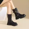 Botas de cowboy estilo occidental para mujer 2026 otoño e invierno nuevas versátiles retro de suela gruesa Botas Martin estilo británico Botines cortos de felpa para mujer
