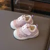 Sapatos de Caminhada Respiráveis para Bebê Primavera e Outono 2026, Unissex Malha Desenho Animado Bebê Antiderrapante Solado Macio Calçados Esportivos