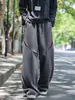 Pantalones largos de marca de moda estilo americano de corte holgado, pantalones deportivos casuales de pierna ancha, pantalones de chándal a rayas de alta resistencia para hombre, diseño deconstruido de otoño