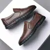 Nuevos Zapatos Casuales de Cuero para Conducir en el Negocio 2026 Sin Cordones Superficie de Cuero Transfronterizos Suela Suave Zapatos de Primavera y Otoño Mocasines para Hombre