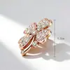 Broche Trevo de Strass Tendência Estilo Europeu e Americano Flor de Dente-de-leão Renda Broche Versátil de Alta Qualidade