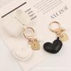 Nuevo Colgante Llavero Corazón de Cuero Aleación Creativo Colorido Corazón de Durazno Perla Accesorios Pequeña Decoración de Bolso Fresca
