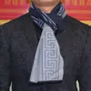 Bufanda de cachemira azul de punto medio con borlas lisas a cuadros literarios de otoño e invierno al por mayor, costura fresca simple para hombre