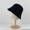 Chapéu de Pescador Liso de Cor Pura Estilo Coreano para Mulheres, Novo Chapéu de Palha Trançado Feito à Mão, Chapéu de Sol Respirável Vazado para Viagem e Proteção Solar