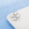 Aretes populares japoneses y coreanos de media luna brillante adornados con brillantes diamantes de circonio, frescos y dulces para mujer, de acero inoxidable, venta al por mayor
