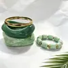 Conjunto de Cuatro Pulseras de Resina con Gradiente Verde Menta Popular Transfronterizo, Pulseras Metálicas Apilables Estilo Vacacional para Mujeres, Accesorios Versátiles para la Mano