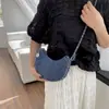 Bolso de Mezclilla para Mujer Nuevo 2024 Moda Acolchado con Cadena Bolso Cruzado de Nicho Verano Casual Versátil Bolso de Media Luna