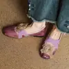 Sapatos Mary Jane Artísticos Vintage de Couro Bovino de Primeira Camada Cor Vinho com Delicado Estampado Floral Roxo, Salto Baixo, Bico Redondo, Boca Rasa para Mulheres
