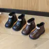 Botas para Niñas 2025 Invierno Nuevo Estilo Coreano Cremallera Lateral de Niño Botas Martin Moda para Niña Celebridad de Internet Letra Botines