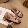 Chinelo Casual Leve Retrô com Aumento de Altura Feminino Verão 2025 Novo Antiderrapante Saia Sandália Romana Rasteira