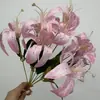 Arreglo floral artificial de lirio silvestre de 9 ramas y 9 cabezas, adecuado para decoraciones de bodas, decoraciones de pasillos y centros de mesa.; disponible en varios colores, hecho de seda