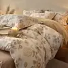 Conjunto de Quatro Peças Espesso Escovado 100% Algodão Puro Estilo Ins de Luxo Leve Lençol com Elástico 100% Algodão Capa de Edredom Conjunto de Cama Floral de Três Peças 4