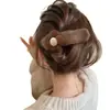 Grampo de Cabelo Bico de Pato com Flor de Inverno para Mulheres 2025 Novo Grampo de Cabelo de Alta Qualidade Parte de Trás da Cabeça Grampo de Cabelo de Peça Única Acessório de Cabeça