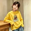 Camiseta de algodón 100% de manga larga estilo coreano para niños, primavera y otoño, con lindos estampados de dibujos animados y cuello redondo, perfecta como camiseta interior casual para niñas y bebés