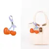 Colgante de Cuerda con Corazón Bicolor y Cereza Dopamina, Accesorio Fresco y Femenino, Regalo de Vacaciones y Cumpleaños, Llavero para Mochila