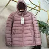 Chaqueta de Plumón Ligera con Capucha Versátil Estilo Coreano Invierno 2026 para Mujer, Moderna y Cálida, Abrigo de Algodón Apto para Figuras Pequeñas