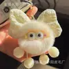 Pendente Pelúcia Coelho Rex Sintético Pequeno Ornamento Laço de Pelúcia Boneca Chaveiro de Carro Pingente de Pelúcia Elfo da Fuligem