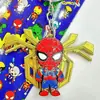 Llavero Giratorio de Merchandising de Película de Héroes Llavero Metálico de Dibujos Animados para Coche Colgante Accesorio para Bolso