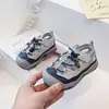 Sandalias Deportivas para Niñas 2026 Verano Nuevos Zapatos de Malla Hueca Estilo de Moda Trendy Suela Suave Ligeros Transpirables Sandalias para Niños
