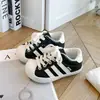 Tenis infantiles con puntera de concha, nuevo modelo de otoño, zapatillas deportivas para niños y niñas, zapatos casuales con estampado de leopardo y bloques de color, zapatos infantiles antideslizantes de suela blanda