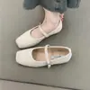 Sapatos Mary Jane com Elevação Interna 2025 Novo Estilo Francês Doce e Gentil Estilo Fada Bico Quadrado Boca Rasa Sapatos de Ballet