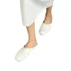 Versão em pele de ovelha~Meias-pantufas preguiçosas minimalistas estilo coreano, meias-pantufas fechadas brancas de couro genuíno para mulheres, sandálias baixas de verão para mulheres