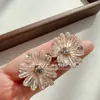 Pendientes de Flor de Cristal Maillard Otoño e Invierno para Mujer, Pendientes Pequeños de Margarita Marrón Retro, Clips para Orejas Tejidos a Mano de Alta Gama