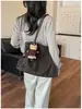 Bolsa tote casual moderna estilo coreano, bolsa transversal para mulheres, nova bolsa de ombro da moda, bolsa balde versátil de nicho de alta qualidade