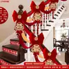 Decoración de Pasamanos de Escalera de Boda Diseño de Habitación de Boda China Traje Pasos de Casa Nueva de Hombre Boda con Flores Artículos de Boda