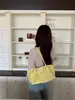 2026 Nueva Bolsa Cesta de Vacaciones de Alta Gama, Bolso Tote de Hombro Único con Diseño Hueco de Moda, Bolso de Mano