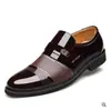Zapatos de vestir formales para hombre de cuero punta redonda casual británico transpirables para el trabajo slip-on resistentes al desgaste suela blanda zapatos de cuero de una sola pieza entrega