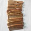 Peine de madera maciza natural de patrón de dientes finos al por mayor, peine de sándalo simple portátil para masaje, rejilla de madera de melocotón de dos caras