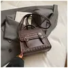 Mochila Moda Femenina Versátil Diseño de Nicho Mochila de Viaje Estilo Coreano Femenino Calle Trendy Retro Bolso Cruzado de un Solo Hombro