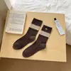Calcetines holgados con lazo para mujer, calcetines de media pantorrilla retro oscuros de otoño e invierno, dulces y atmosféricos, estilo coqueto, calcetines casuales versátiles