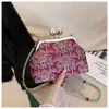 Bolso con broche bordado transfronterizo para mujer, nuevo modelo 2026, bolso de hombro de perla texturizada, bolso cruzado de noche elegante y sofisticado para mujer