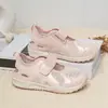 Sandalias Deportivas para Niños 2026 Nuevo Estilo Primavera y Verano Huecas Transpirables Zapatos Casuales para Niñas Ligeros Suela Suave Zapatillas para Correr para Niños