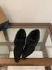Zapatos de Punta Finos Peludos sin Cordones de Diseño de Nicho para Mujer, Ropa de Abrigo, Otoño/Invierno, Felpa Adicional, Zapatos Pequeños de Cuero, Aumentadores de Altura, Cálidos, Zapatos de Algodón