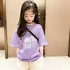 Camisetas de Manga Curta para Meninas Algodão Puro Roupas de Verão para Crianças 2026 Novas Camisas Populares de Meia Manga para Primavera e Verão para Crianças Pequenas e Médias