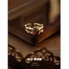 Anillo Retro Maillard Ojo de Tigre Otoño e Invierno para Mujer Anillo de Dedo Índice de Nicho de Gama Alta Anillo de Moda Personalizado Joyería de Mano