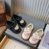 Zapatos de Cuero para Niñas Primavera y Otoño 2025 Nueva Moda Zapatos de Princesa con Lazo de Amor Zapatos para Bebés y Niños Pequeños y Medianos Modernos